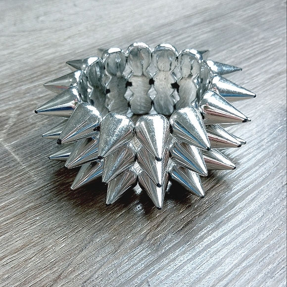 Hot Topic Jewelry - ♥️ BUNDLE ONLY Hot Topic Solid Silver Spike Studded Stretchy Bracelet